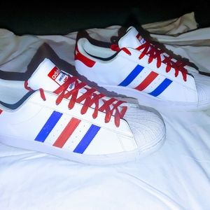 Adidas red white and blue Americanas